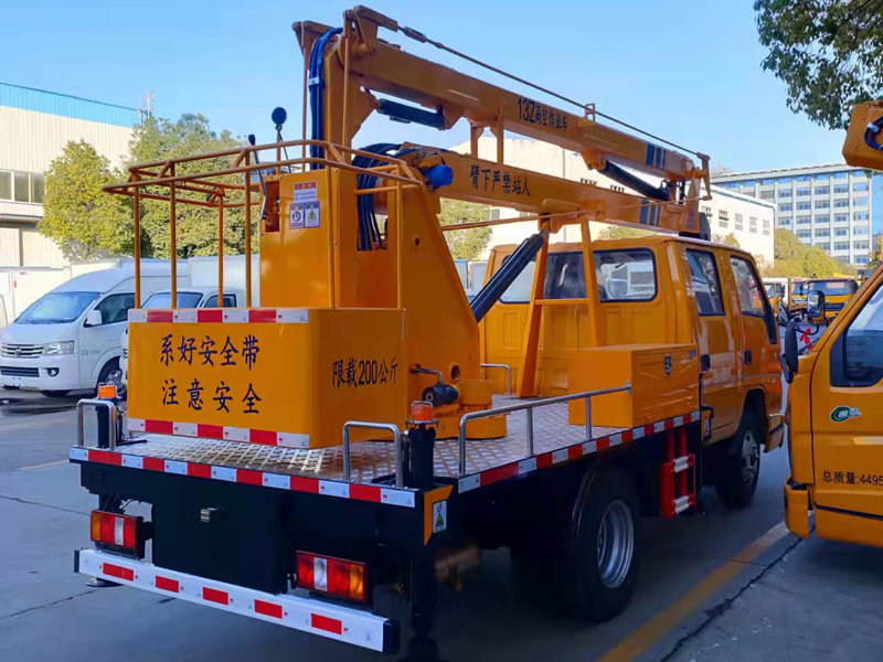 江铃顺达 13米高空作业车