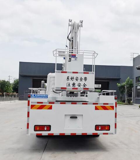 程力威牌CLW5120JGK6HX型高空作业车