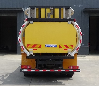 程力威牌CLW5120TFZ6HL型防撞缓冲车
